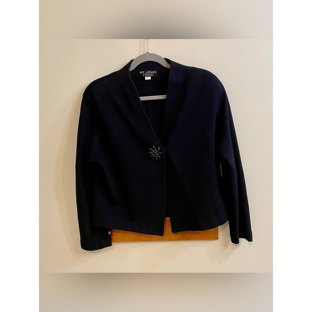 St. John Evening VTG Santana Knit Jacket Top Black Beaded Flower Bolero Sz 6 USA